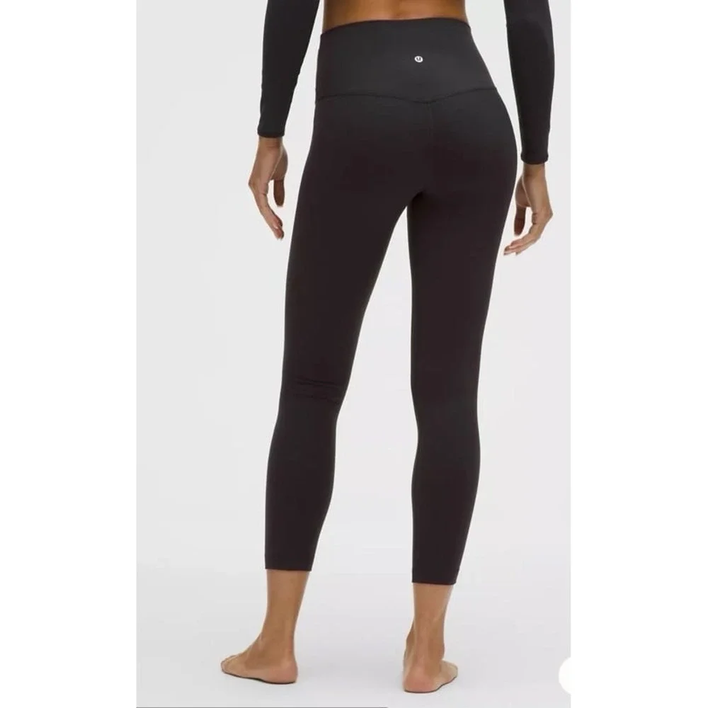 Women's size 6 Lululemon Align HR (high-rise) 25
